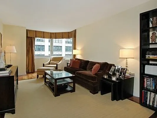 Sold by Corcoran | media 32