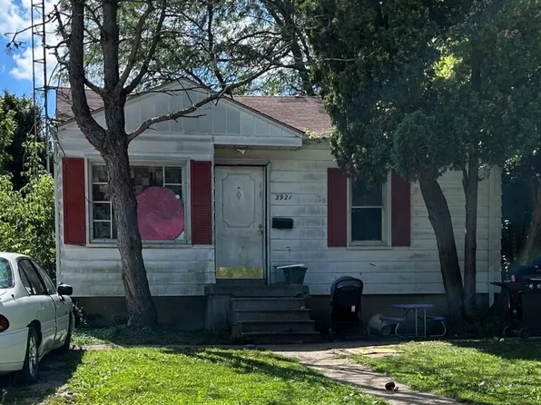 3921 Joyner St, Flint, MI 48532