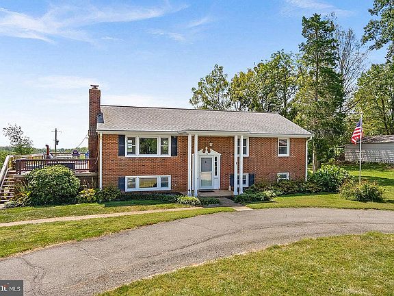 3rd image of 39857 Thomas Mill Rd