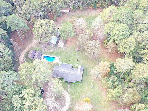 5th image of 213 Marilyn St
