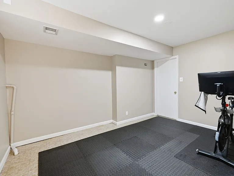 2506 Pinoak Ln — Photo 26