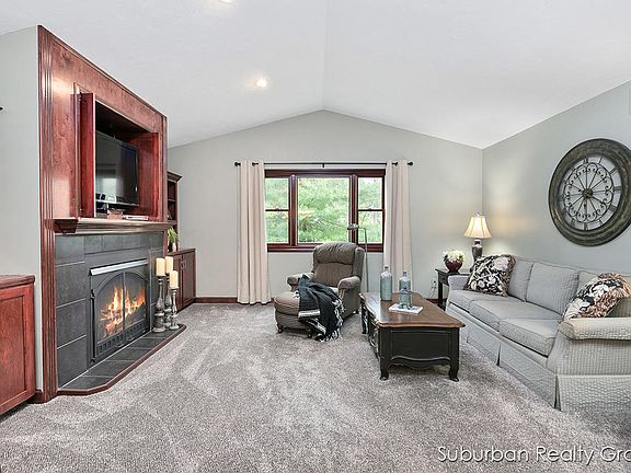 4th image of 2979 Braden Blvd