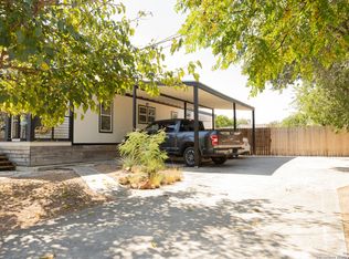 118 Flatrock Lane, Junction, TX 76849