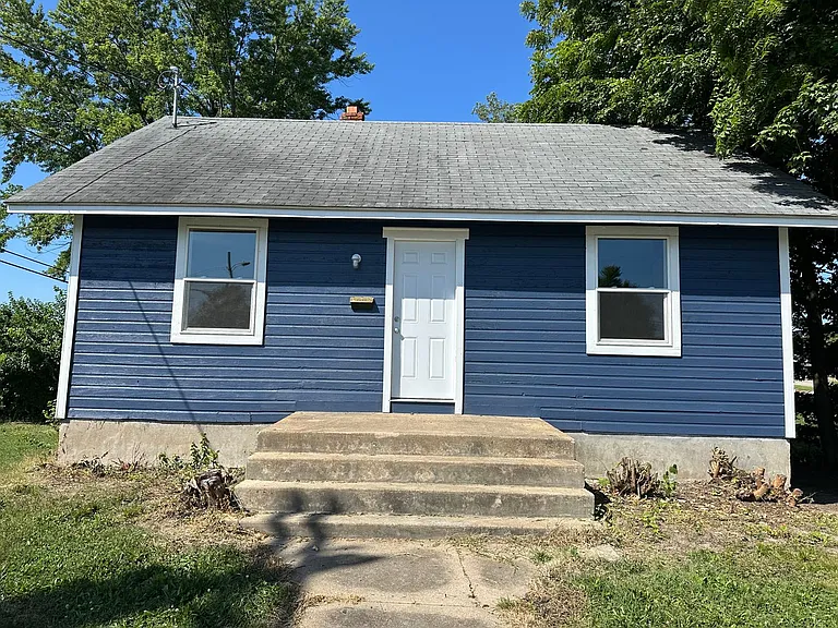 607 N Adams Ave — Photo 1