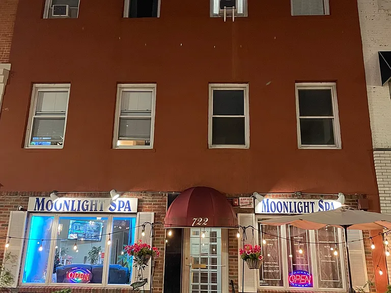 722 Washington St #4 — Photo 7