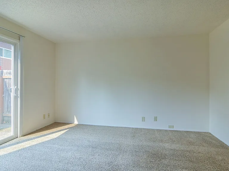 1437 High St — Photo 24