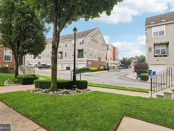 5th image of 39 Brewerytown Ct