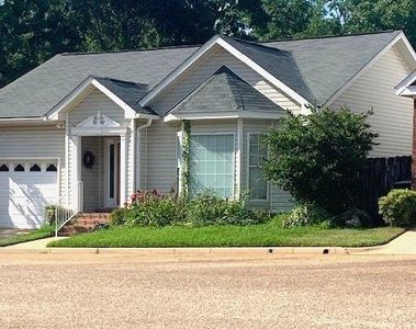 122 N Idlewild Path, Dothan, AL, 36303