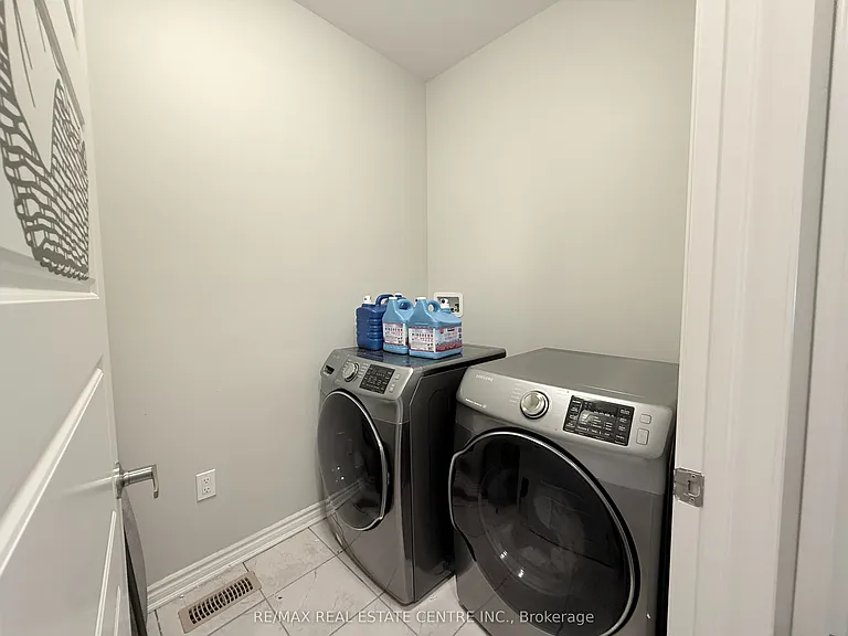 300 Ridge Rd — Photo 20