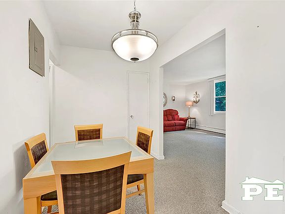 5th image of 2010 E 58th St #120B