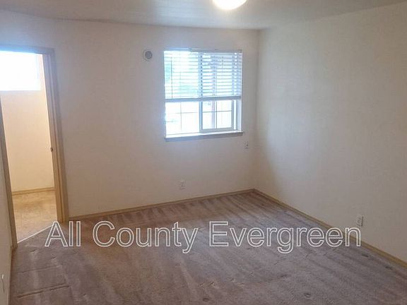 4th image of 3110 S 43rd St APT D