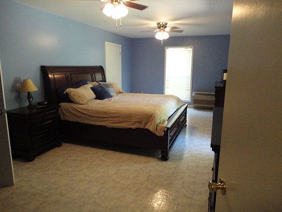3rd image of 40 Wadley Lane Dr