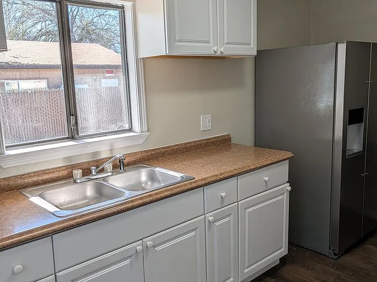 2158 Branstetter Ln — Photo 2