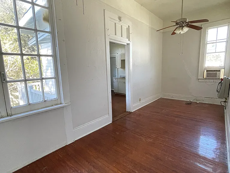 4229 Coliseum St — Photo 7