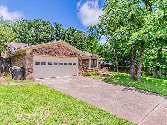 2nd image of 7541 Madeira Dr