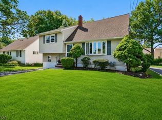 10 Whitman St, Bloomfield Twp., NJ 07003