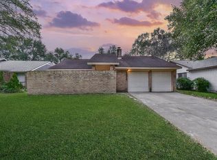 15927 Walnut Wood Dr, Houston, TX 77084