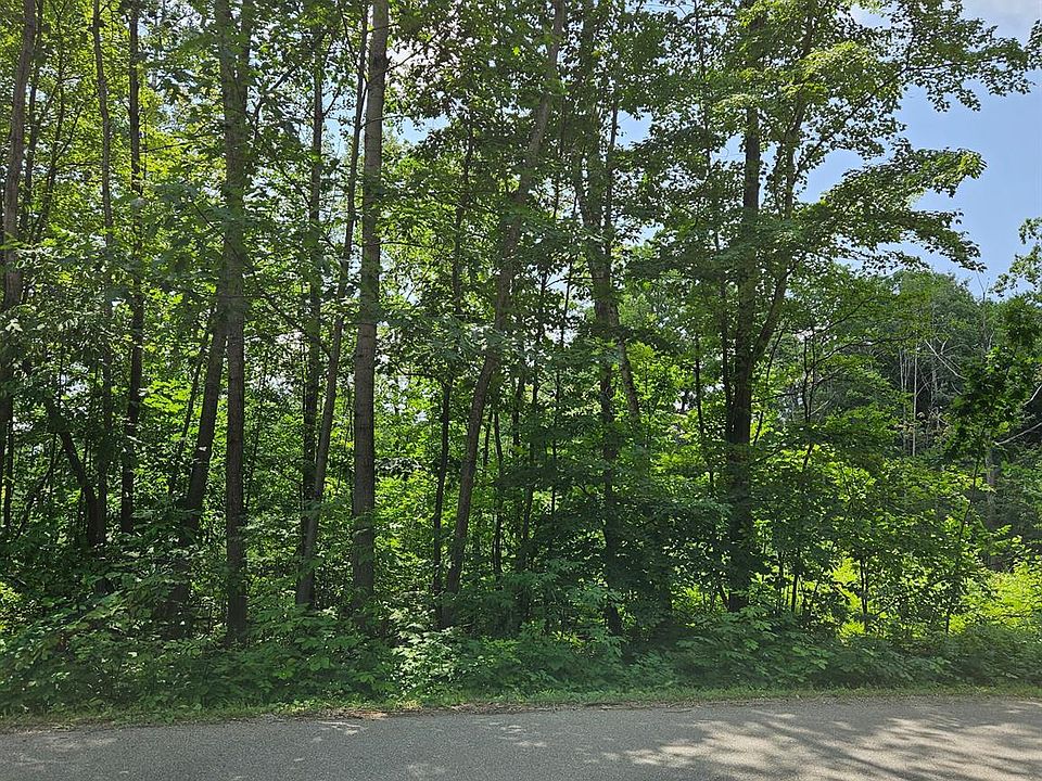 2nd image of Vl Lakeside