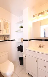 Rented by Luxus Manhattan Realty