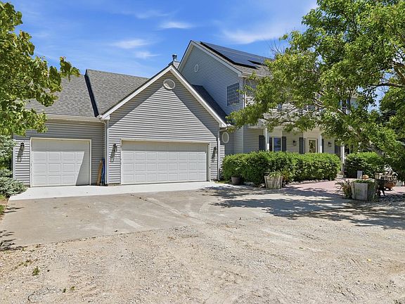 2nd image of 1526 SE 85th St
