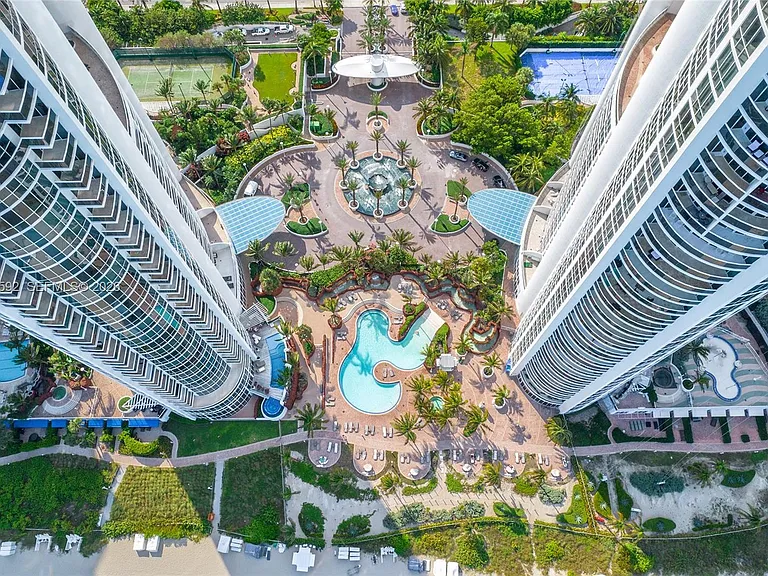 18201 Collins Ave #1002 — Photo 22