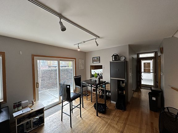 2nd image of 1451-55 N North Park Ave #1455-C
