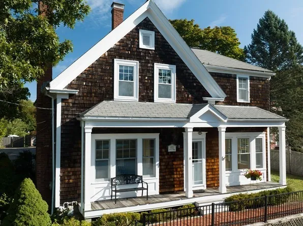 22 Eldridge Ct, Hingham, MA 02043