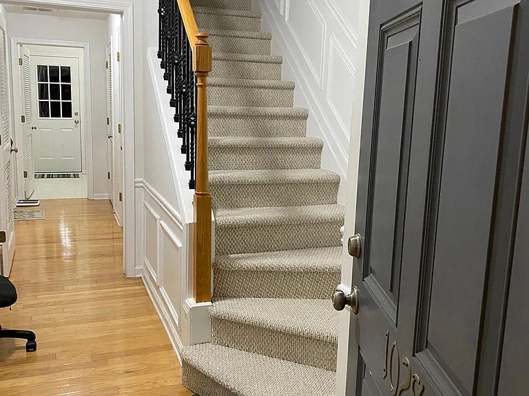 1028 Thornborough Dr — Photo 3