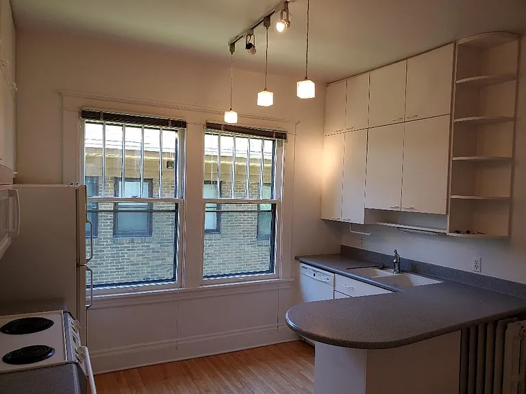 1312 Douglas Ave #2 — Photo 9