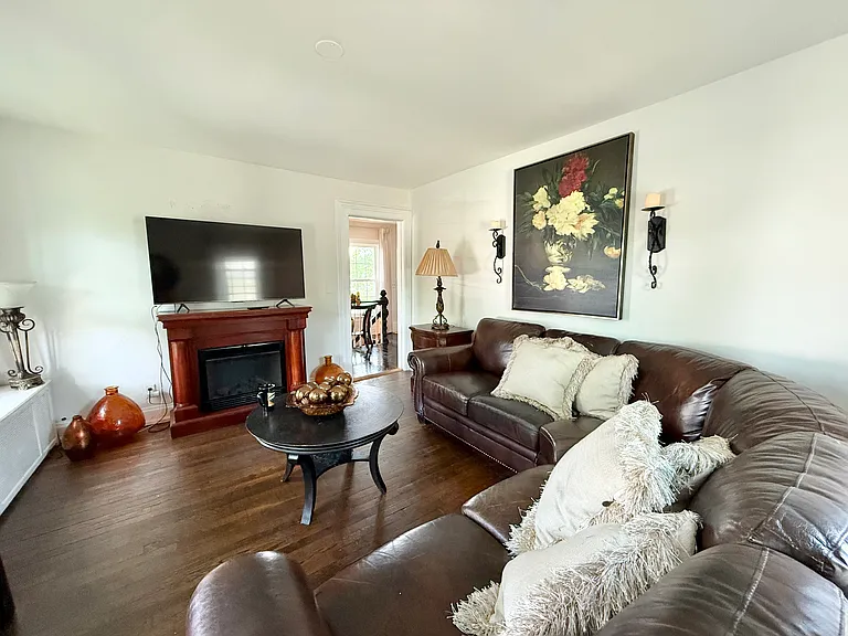 76 Elm St #2 — Photo 10