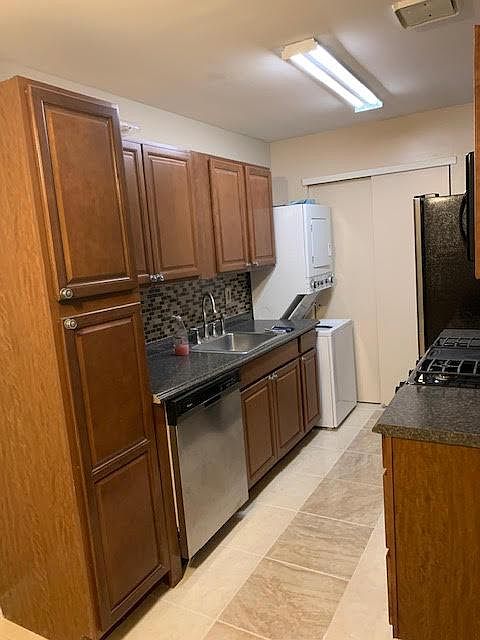 1st image of 595 Correll Ave