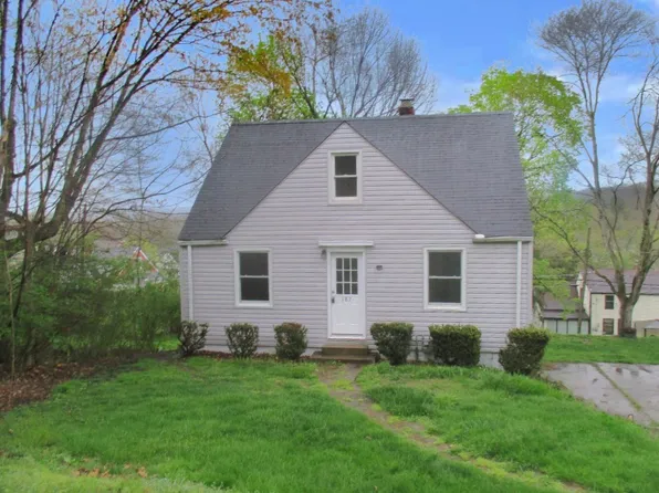 187 Kleber Rd, Glenshaw, PA 15116