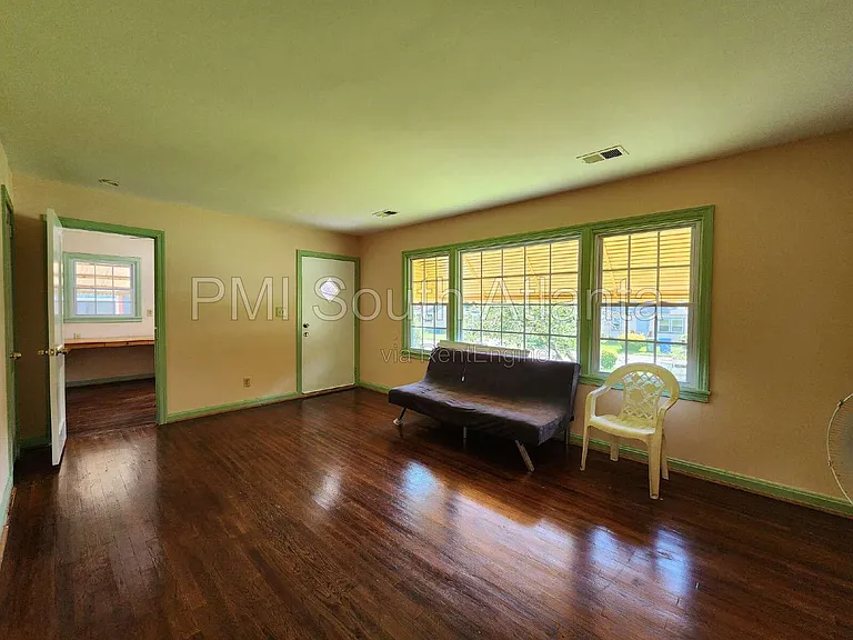 2480 Spring Garden Dr SW — Photo 3