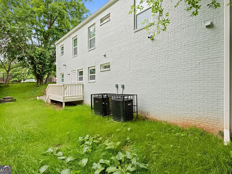 636 Francis Pl NW #A — Photo 25