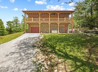 2021 Milky Way Rd, Jamestown, TN 38556