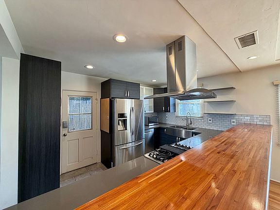 4th image of 4535 49th St