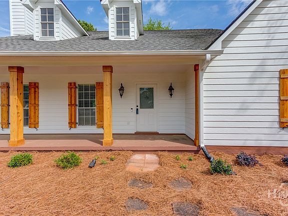 4th image of 1554 Maddox Road