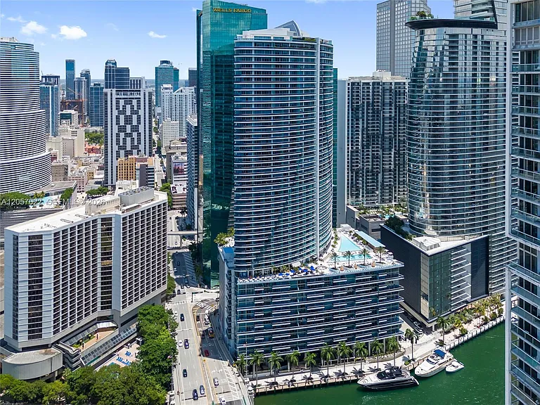 200 Biscayne Boulevard Way #4004 — Photo 1