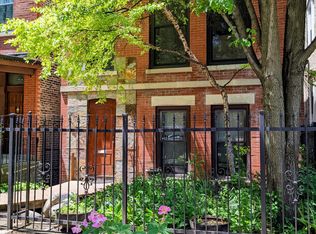 1034 S Oakley Blvd, Chicago, IL 60612
