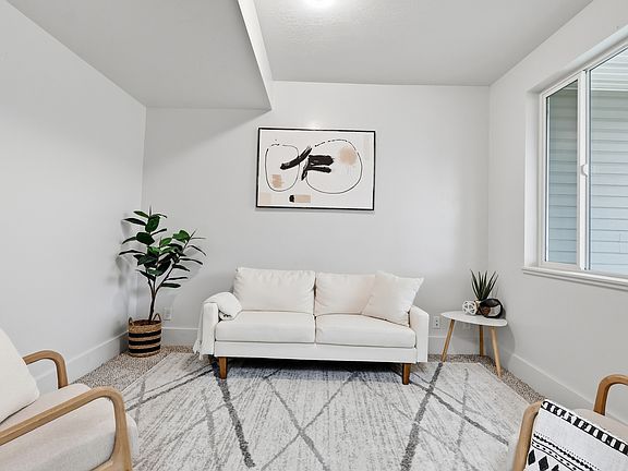 4th image of 76 N Center St