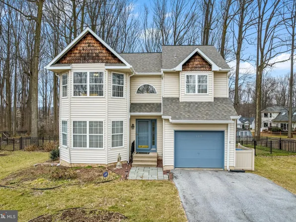 315 Baltusrol Dr, Coatesville, PA 19320