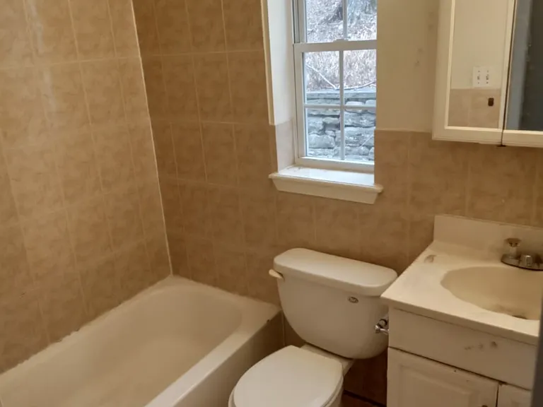 82 High St #1 — Photo 4