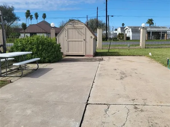 2316 Bobolink Cir W, Palmview, TX 78572