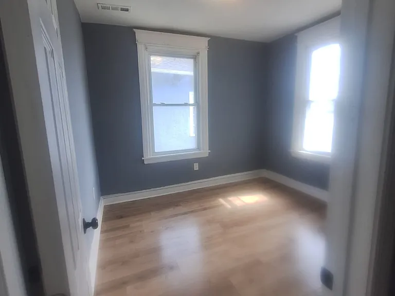1306 Main St #3 — Photo 6