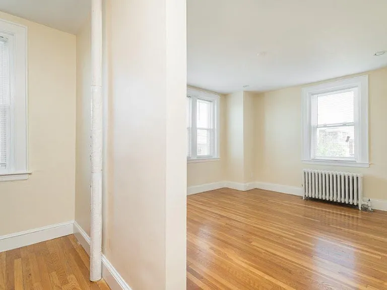 136 & 138 Highland Avenue — Photo 18