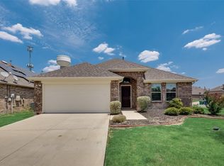 698 Harper Dr, Fate, TX 75087