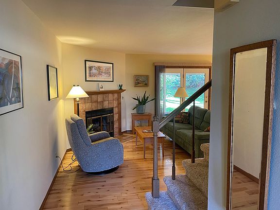2nd image of 5933 Forest Ln