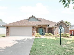 1126 Red Oak Dr, Alma, AR 72921