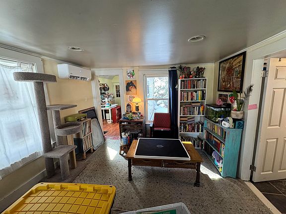 5th image of 53 Rand Hill Road