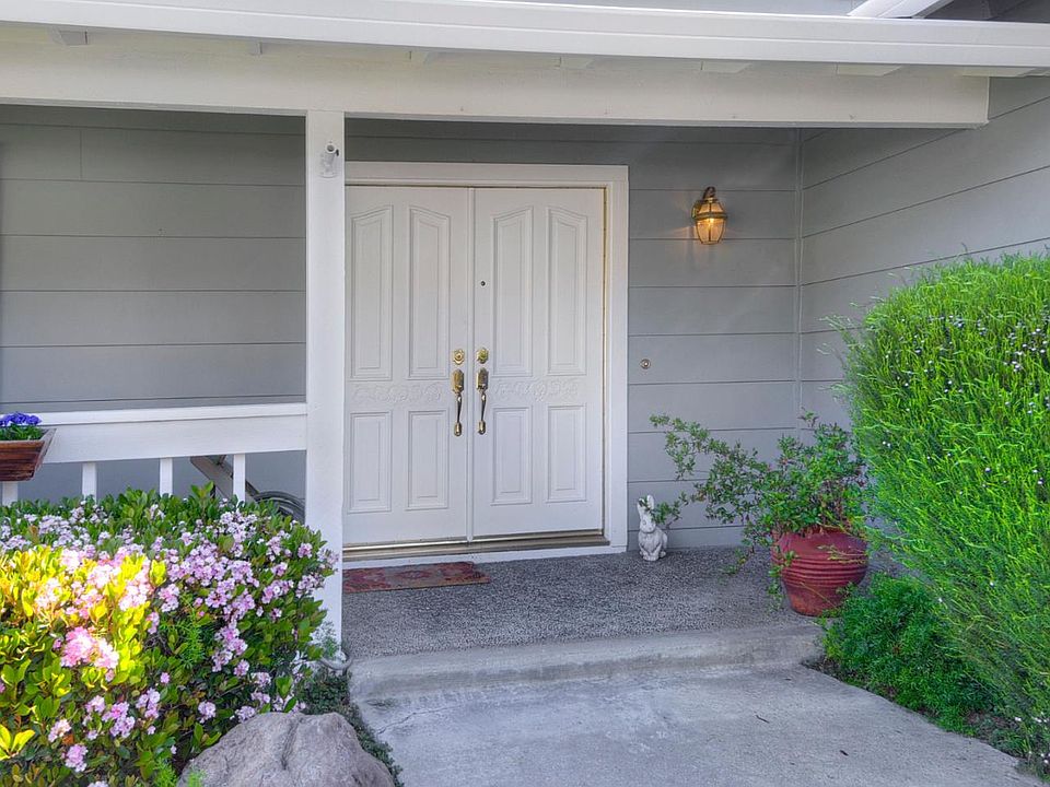 2nd image of 6578 Skyfarm Dr